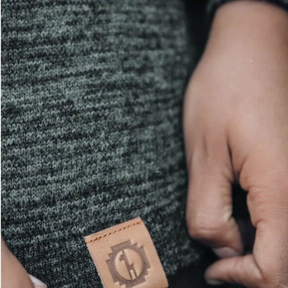 Paka - The Hoodie - Charcoal XL EUC - Picture 2 of 6